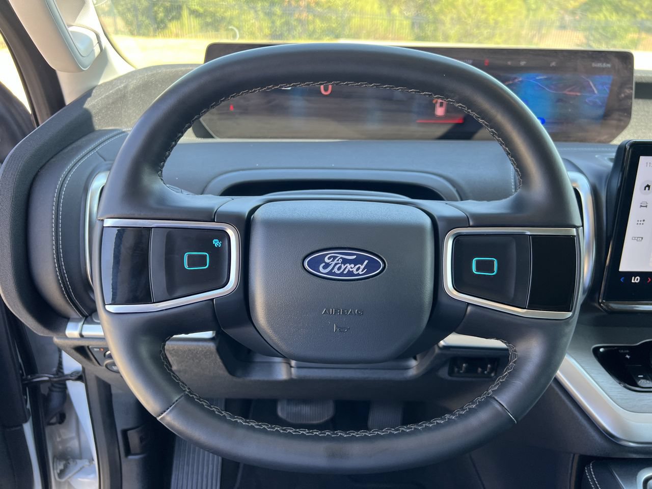 Used 2026 Ford Expedition Max Platinum AWD/4WD image 6