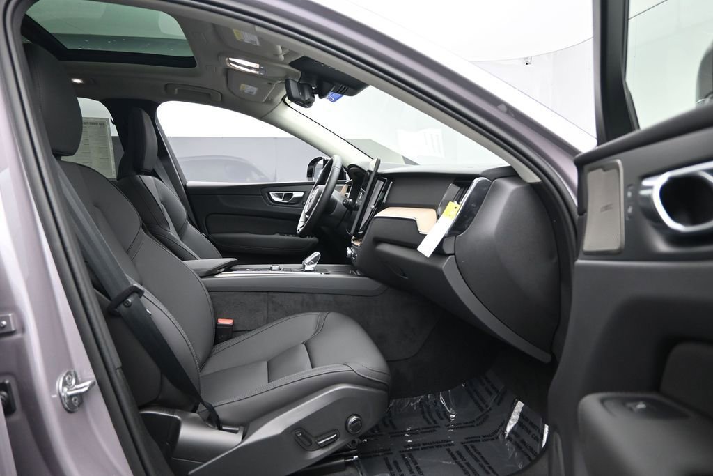 New 2026 Volvo XC60 T8 Plus w/ Climate Package AWD/4WD image 24