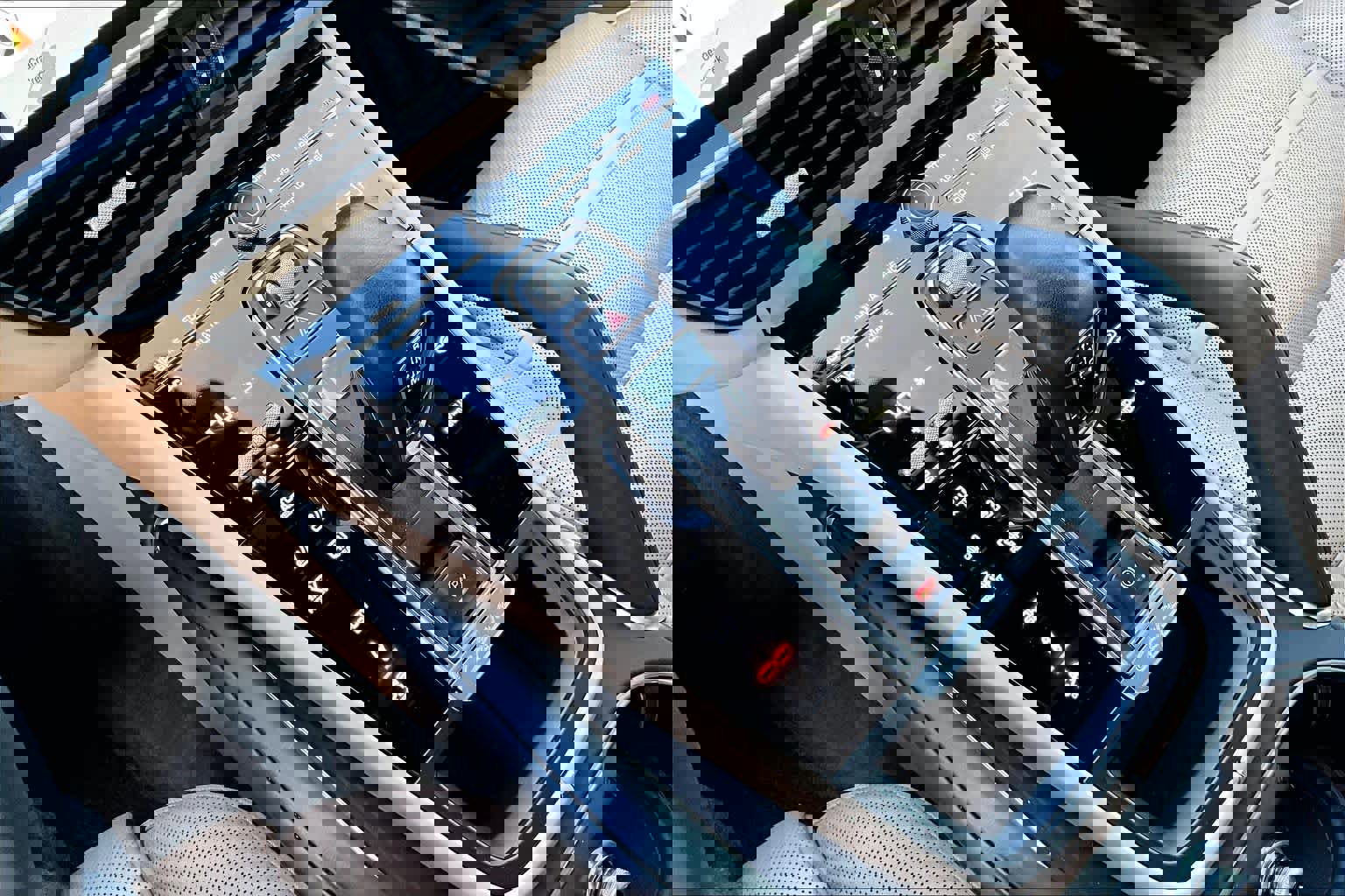 Used 2020 Porsche Cayenne Turbo image 37