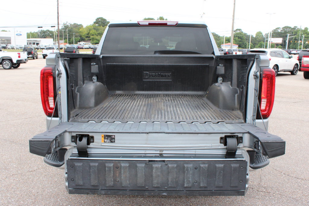 Used 2025 GMC Sierra 1500 SLT AWD/4WD image 6
