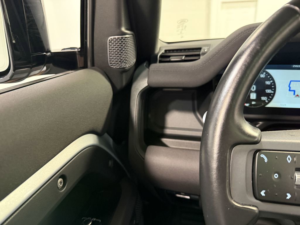 Used 2022 Land Rover Defender 90 X-Dynamic S AWD/4WD image 68