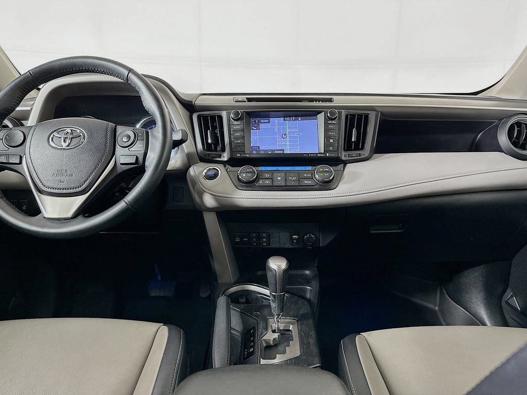 Used 2017 Toyota RAV4 Platinum FWD image 29
