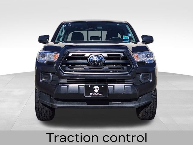 Used 2019 Toyota Tacoma SR image 3