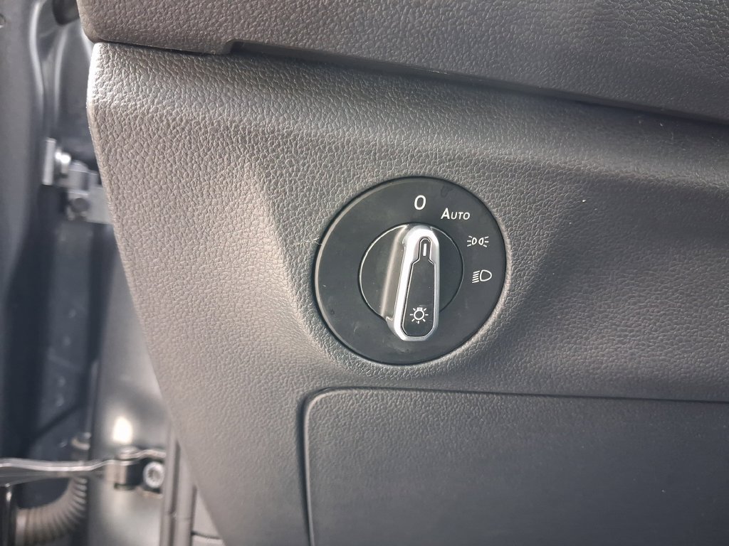 Certified 2024 Volkswagen Jetta S FWD image 24