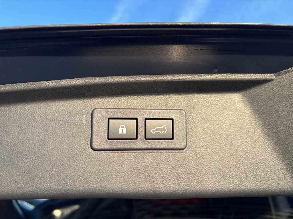 Used 2025 Subaru Outback Touring XT image 29