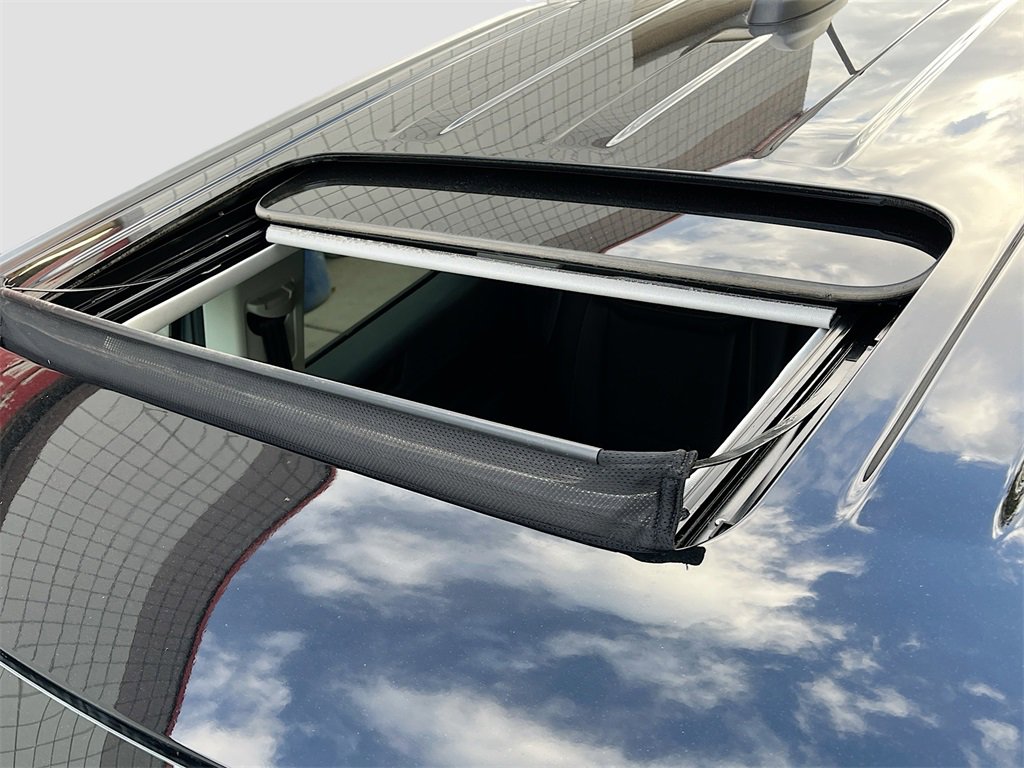 Used 2025 Ford Maverick Lobo image 23