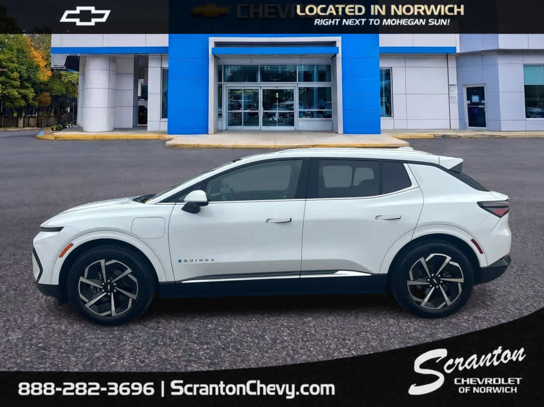 Certified 2025 Chevrolet Equinox EV LT image 9