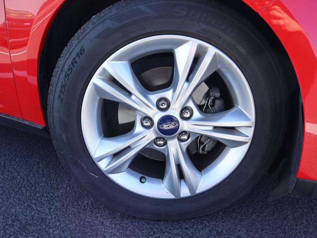 Used 2014 Ford Focus SE FWD image 15