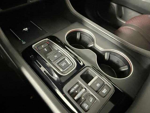 Used 2025 Honda Pilot Black Edition image 25