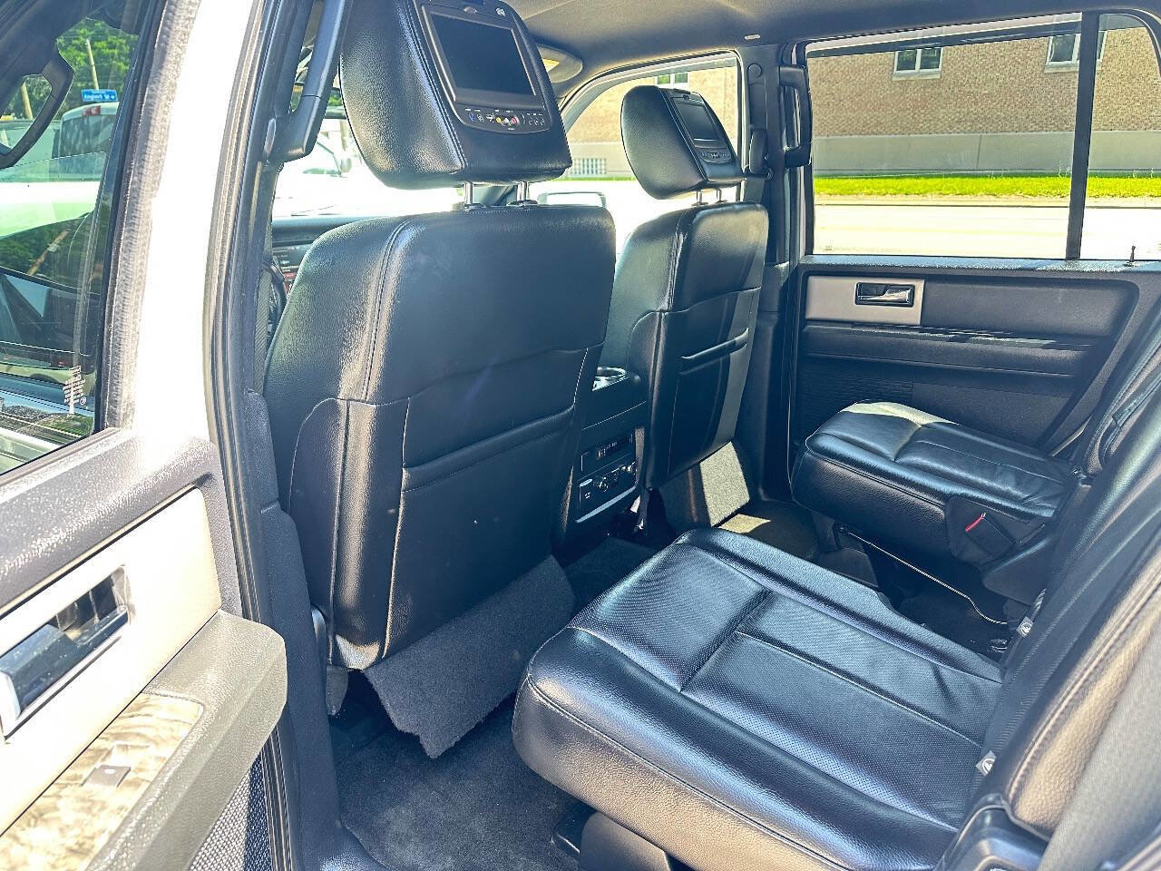 Used 2015 Ford Expedition Limited AWD/4WD image 13
