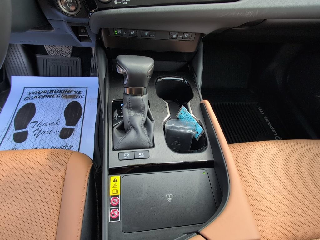 Used 2024 Lexus ES 300h w/ Premium Package FWD image 22