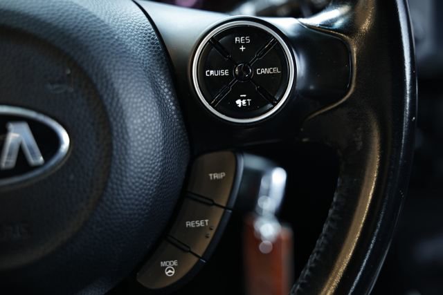 Used 2014 Kia Soul ! w/ Sun & Sound Package FWD image 34