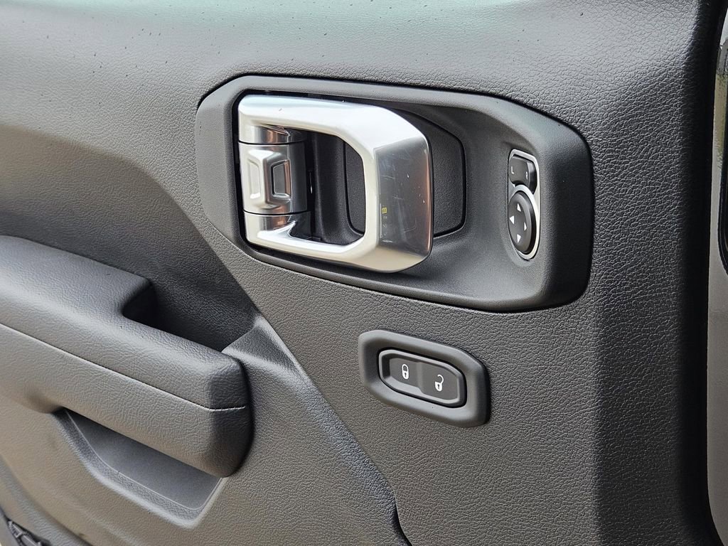 New 2025 Jeep Wrangler Unlimited Sport image 16