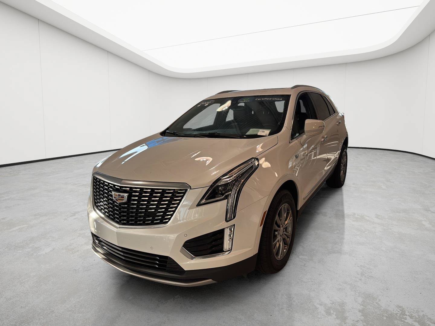 Certified 2022 Cadillac XT5 Premium Luxury w/ LPO, Floor Liner Package AWD/4WD image 3