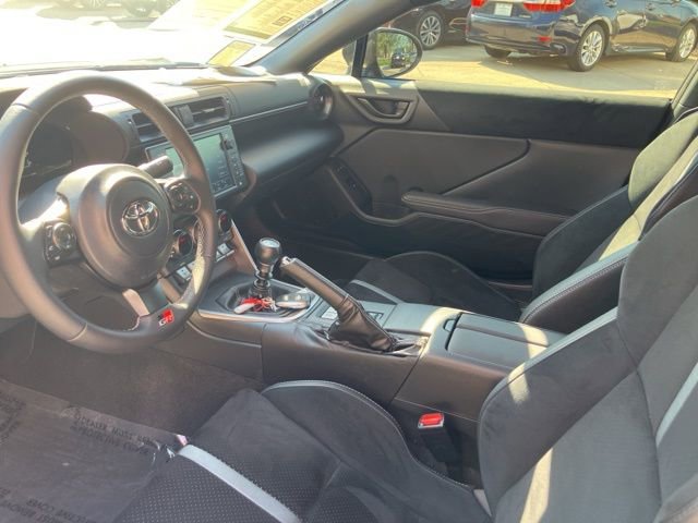 Used 2024 Toyota GR86 Premium RWD image 28