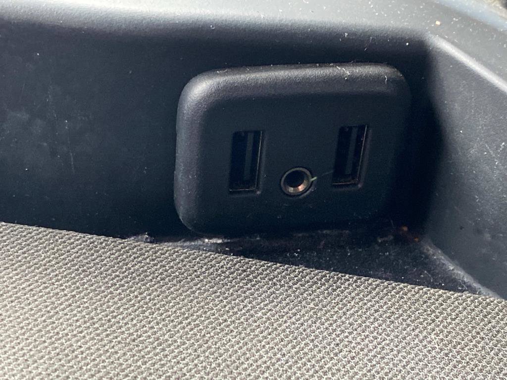 Used 2016 Chevrolet Corvette Stingray 2LT image 35