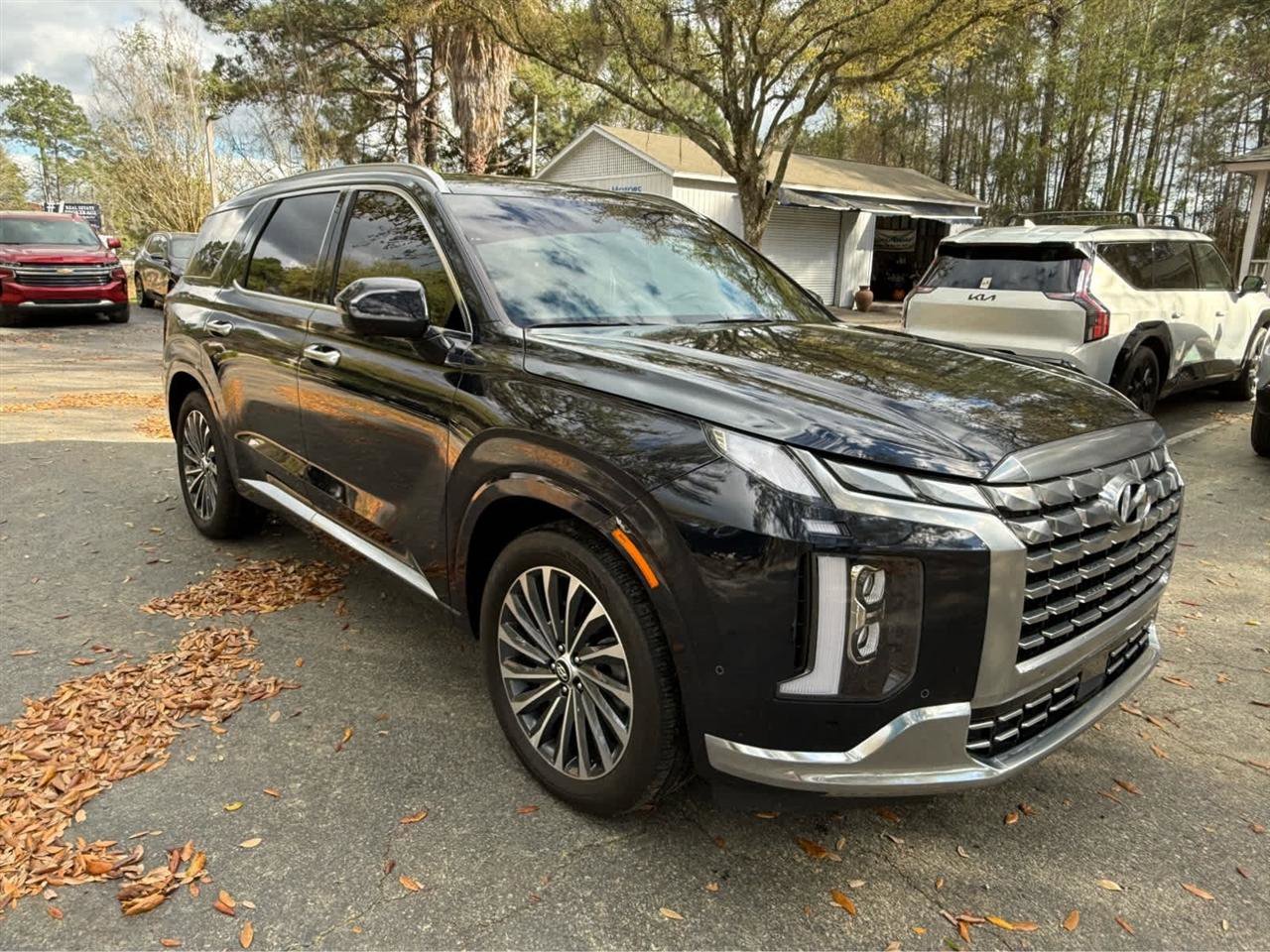Used 2025 Hyundai Palisade Calligraphy FWD image 7