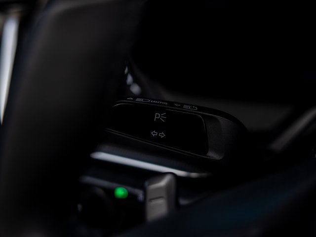 Used 2022 Porsche 911 Turbo S image 39