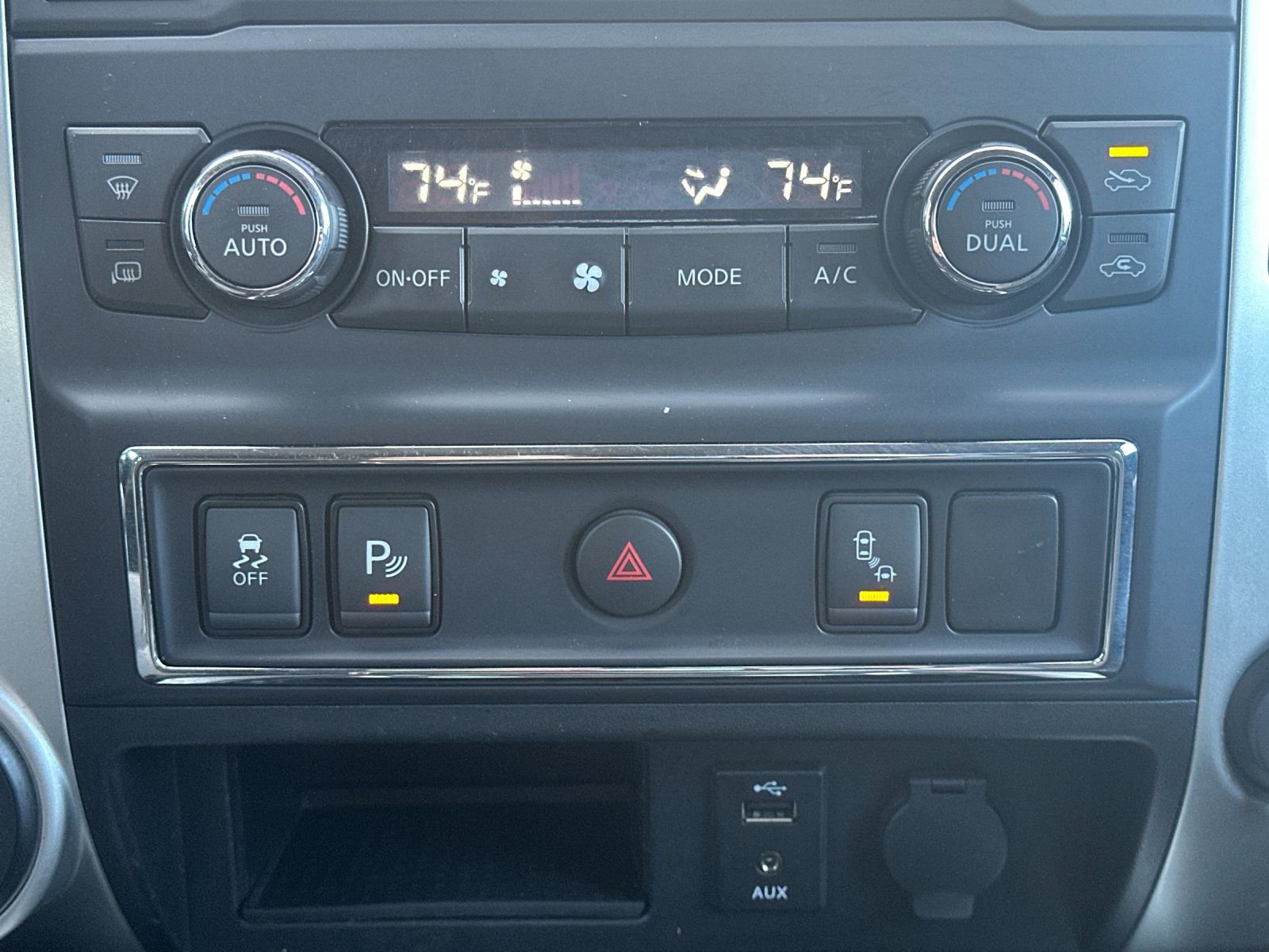 Used 2017 Nissan Titan PRO-4X image 22