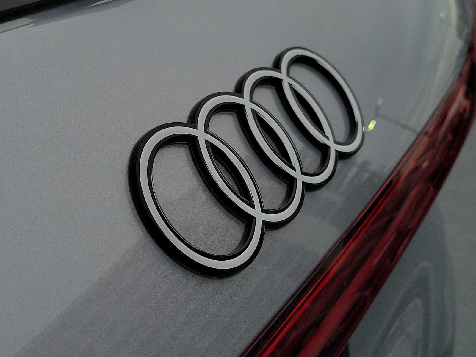 Certified 2025 Audi Q5 Premium Plus AWD/4WD image 10
