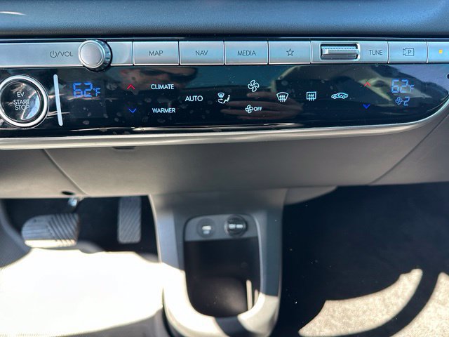 Used 2023 Hyundai Ioniq 5 Limited AWD/4WD image 24