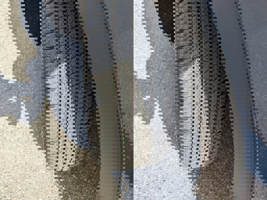 Used 2025 Kia Telluride SX image 33