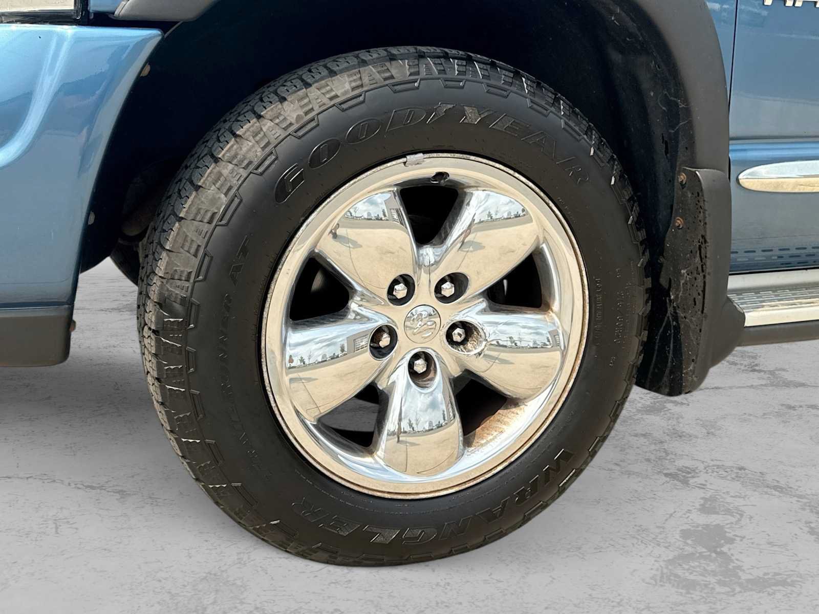 Used 2004 Dodge Ram 1500 Truck SLT w/ Sport Appearance Group AWD/4WD image 13