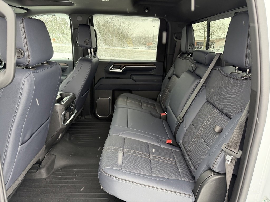 Used 2025 Chevrolet Silverado 3500 High Country w/ High Country Premium Package image 10