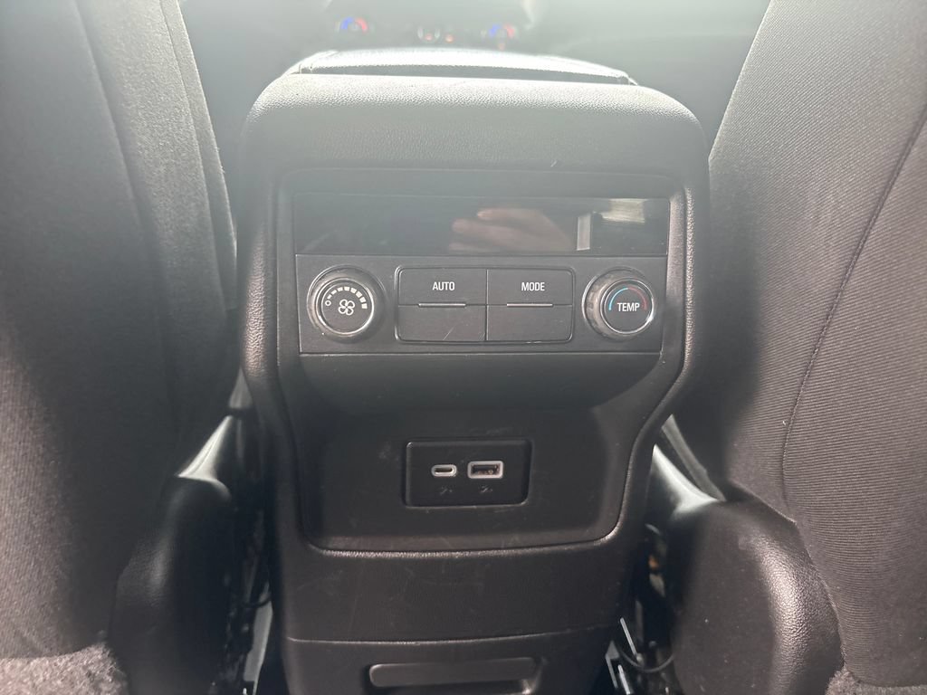 Used 2020 GMC Acadia SLE FWD image 30