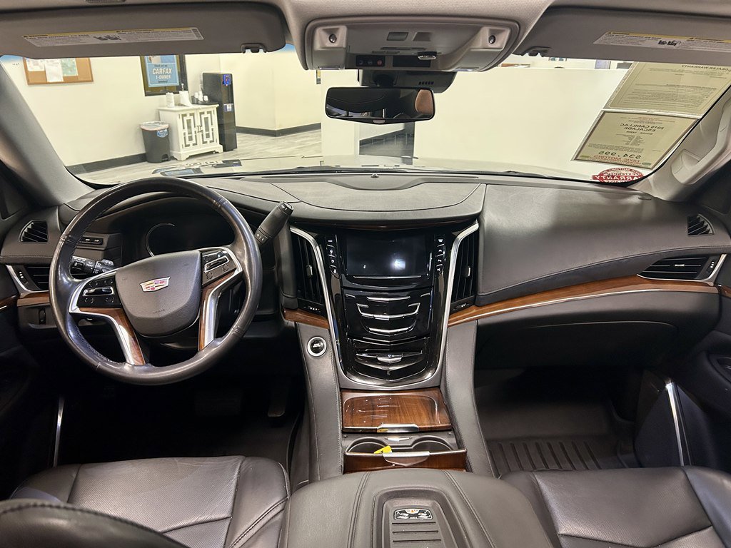 Used 2019 Cadillac Escalade ESV Luxury image 10