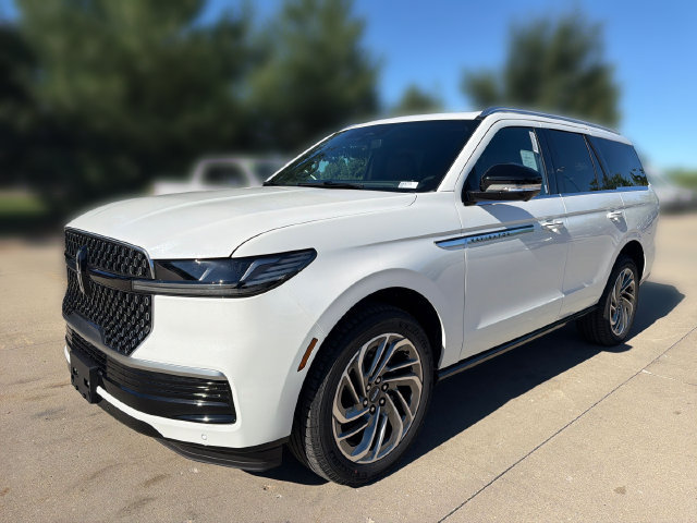 New 2026 Lincoln Navigator Reserve AWD/4WD image 11