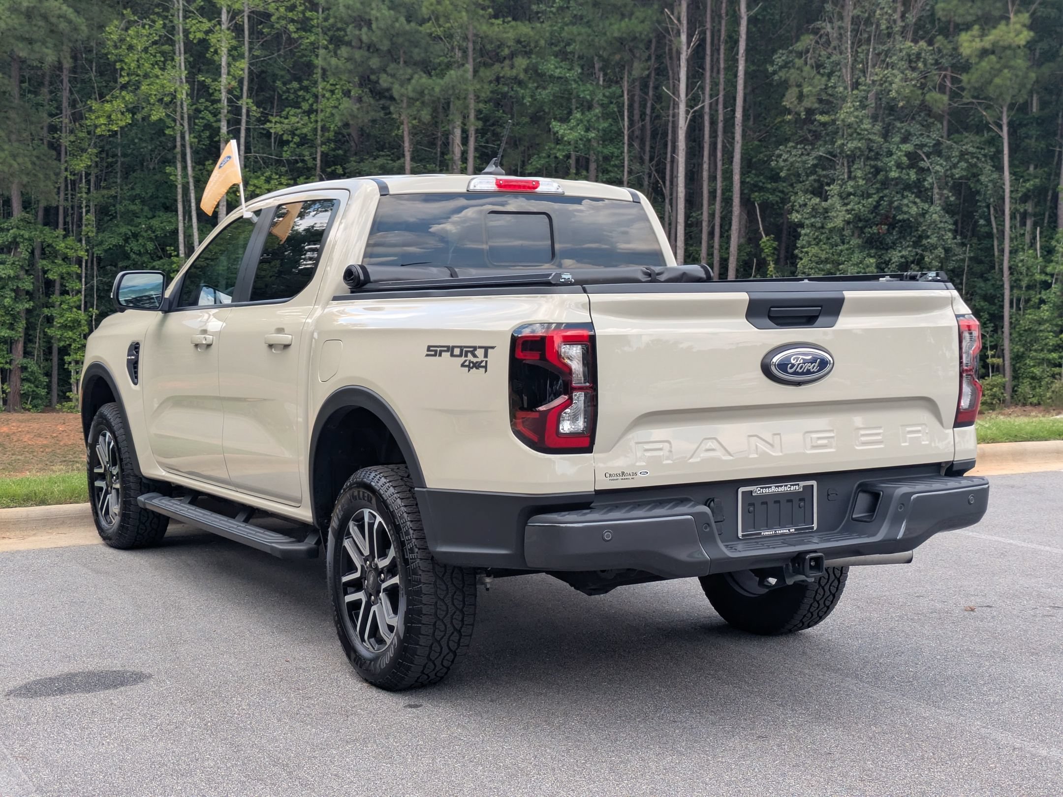 Certified 2025 Ford Ranger Lariat w/ Trailer Tow Package AWD/4WD image 5
