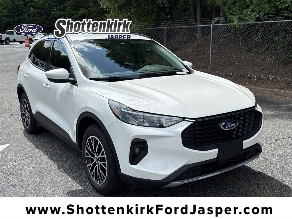 Used 2024 Ford Escape SE image 1