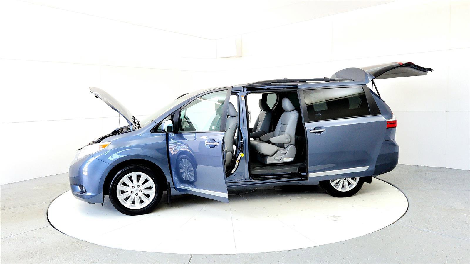 Used 2016 Toyota Sienna XLE Premium w/ Protection Package AWD/4WD image 10