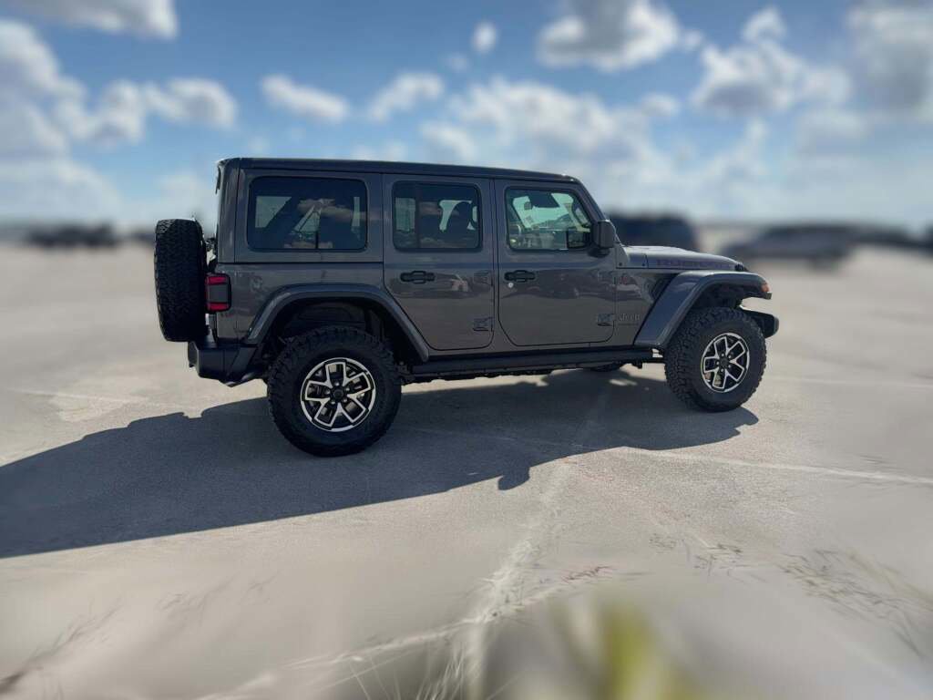 New 2025 Jeep Wrangler Unlimited Rubicon image 13