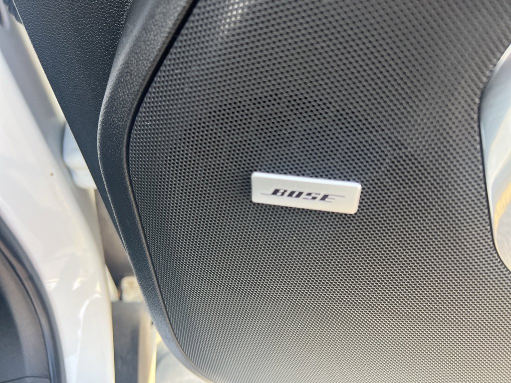 Used 2022 Chevrolet Suburban Z71 w/ Luxury Package image 24