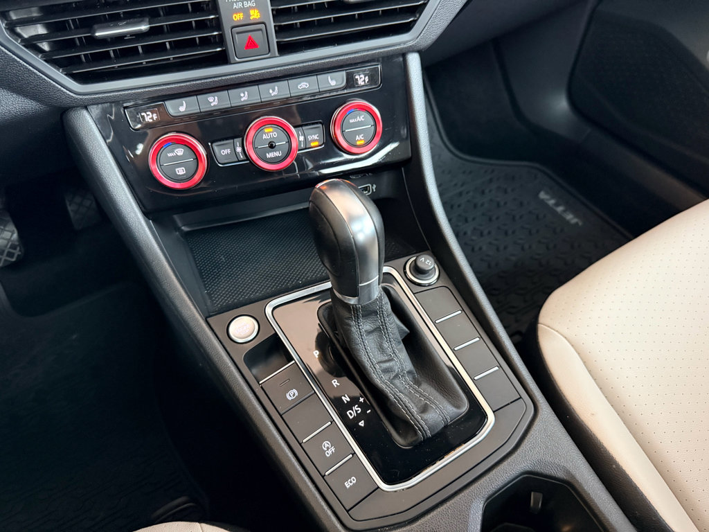 Used 2019 Volkswagen Jetta R-Line FWD image 18
