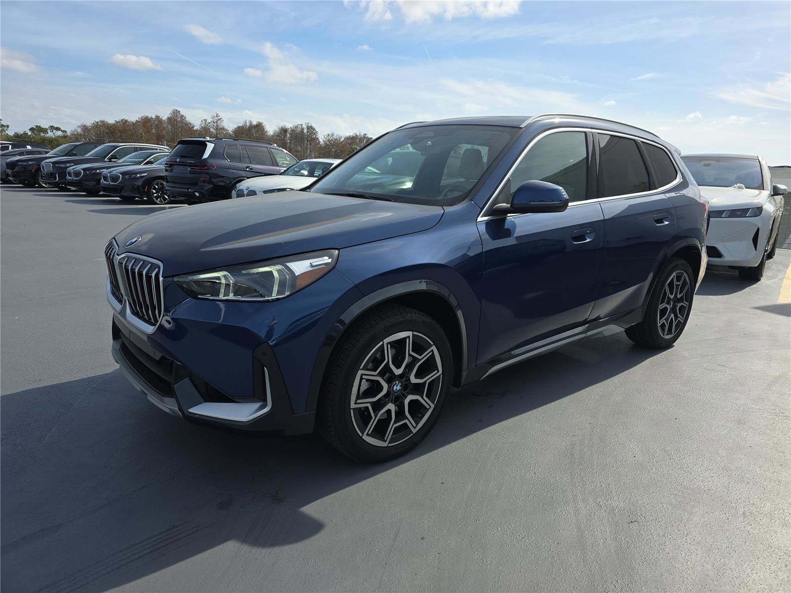 Certified 2025 BMW X1 xDrive28i w/ Convenience Package image 6
