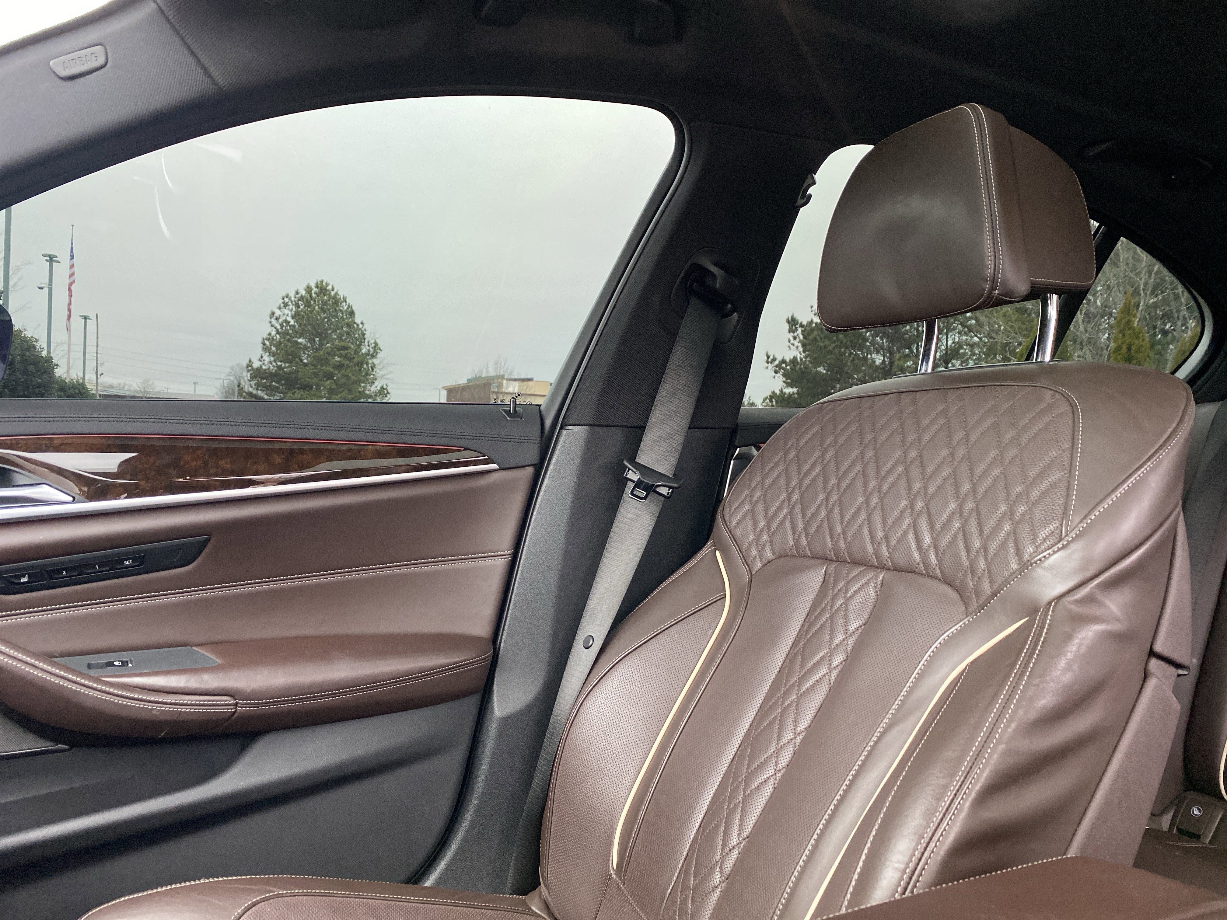 Used 2020 BMW M550i xDrive w/ Premium Package image 20