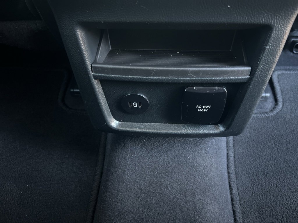 Used 2024 Ford Edge Titanium image 25