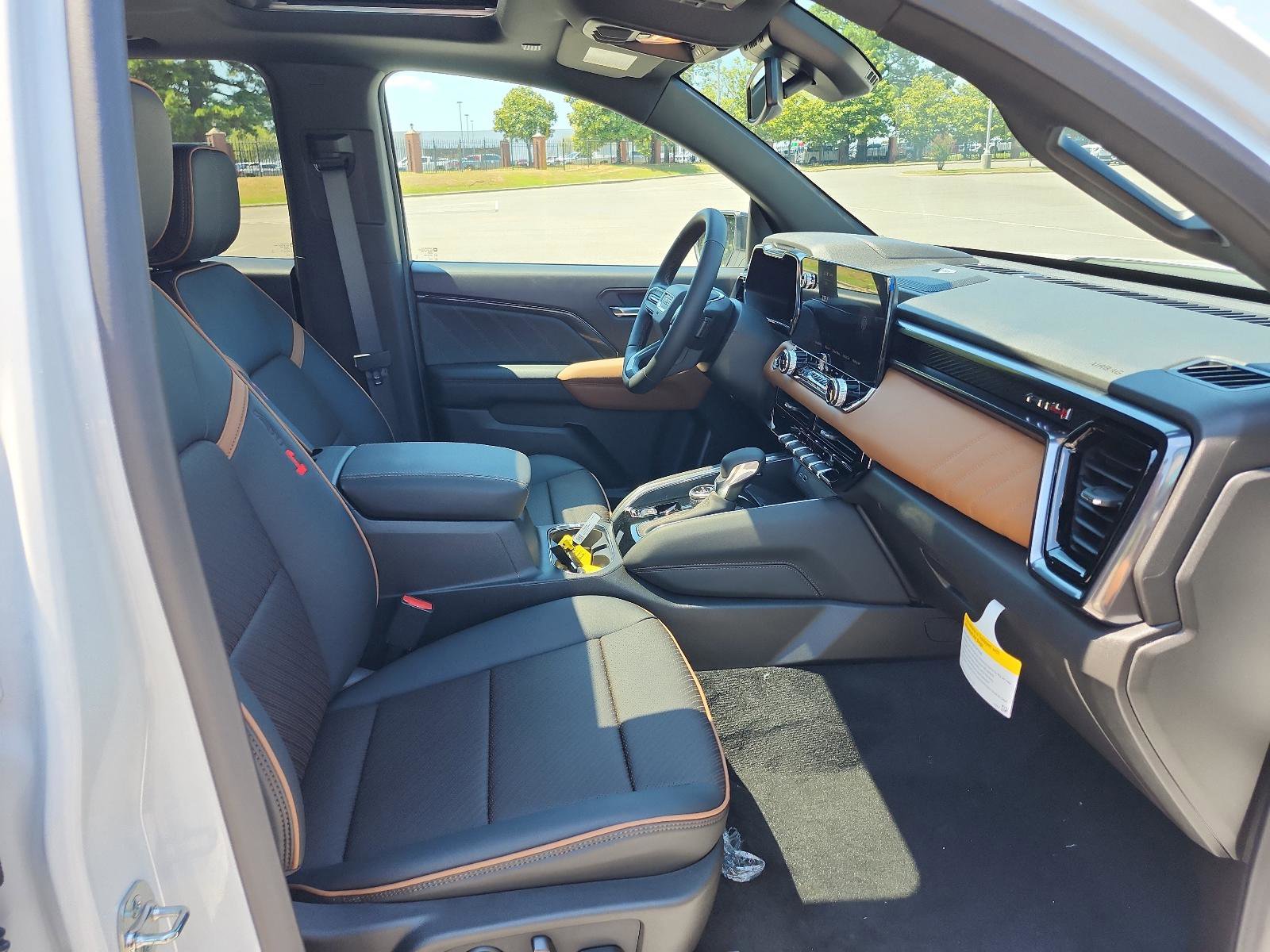 New 2026 GMC Canyon AT4 w/ Technology Plus Package image 6