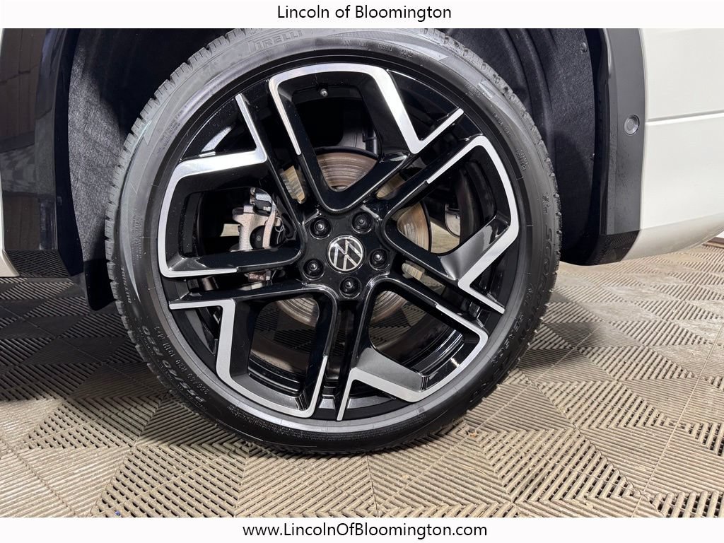 Used 2026 Volkswagen Tiguan SEL R-Line AWD/4WD image 25