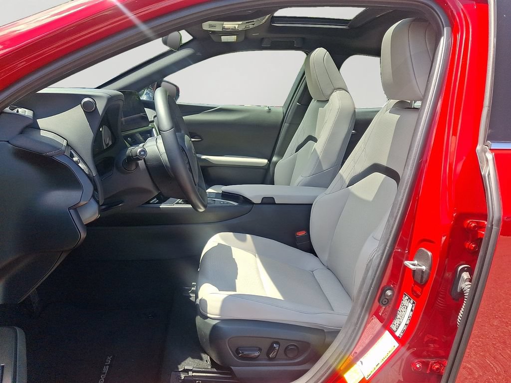 Used 2023 Lexus UX 250h F Sport w/ Accessory Package (Z2) AWD/4WD image 14