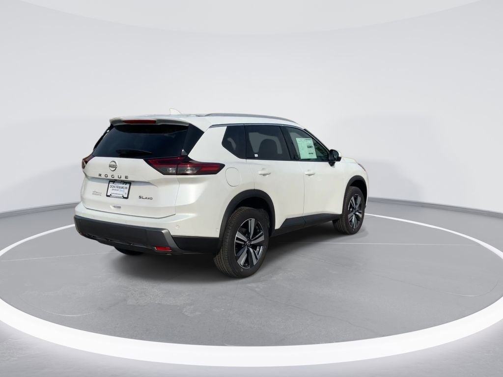 Used 2024 Nissan Rogue SL image 8