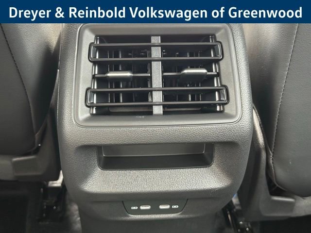 New 2026 Volkswagen Tiguan SE image 28