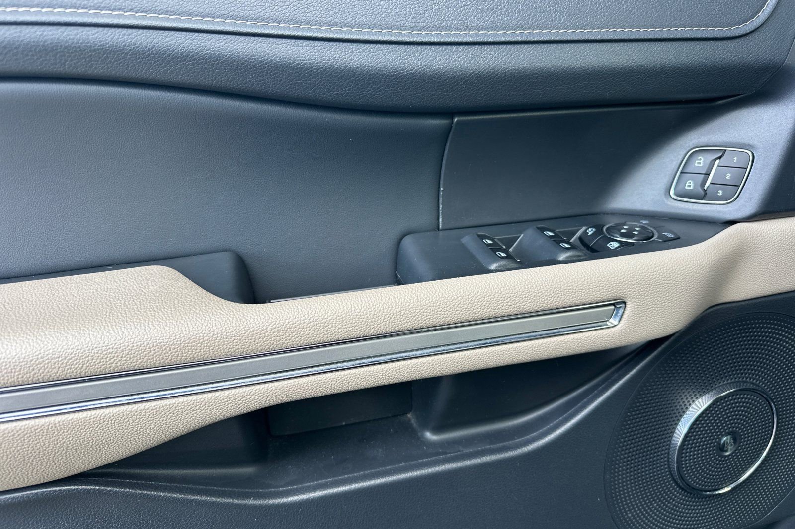 Certified 2024 Ford Expedition Max Limited image 10