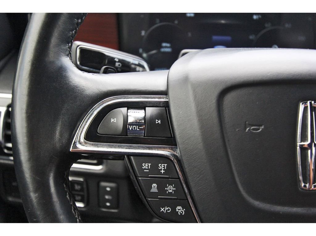 Used 2023 Lincoln Navigator L Reserve AWD/4WD image 16