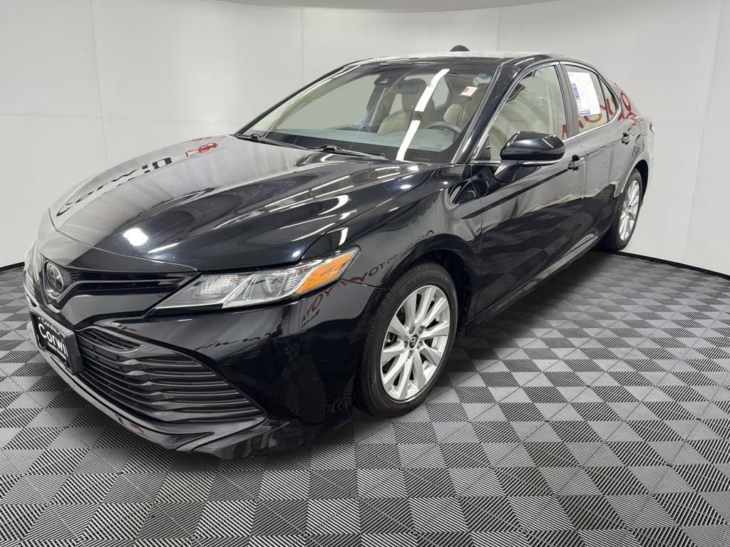Used 2018 Toyota Camry LE w/ Convenience Package FWD image 3