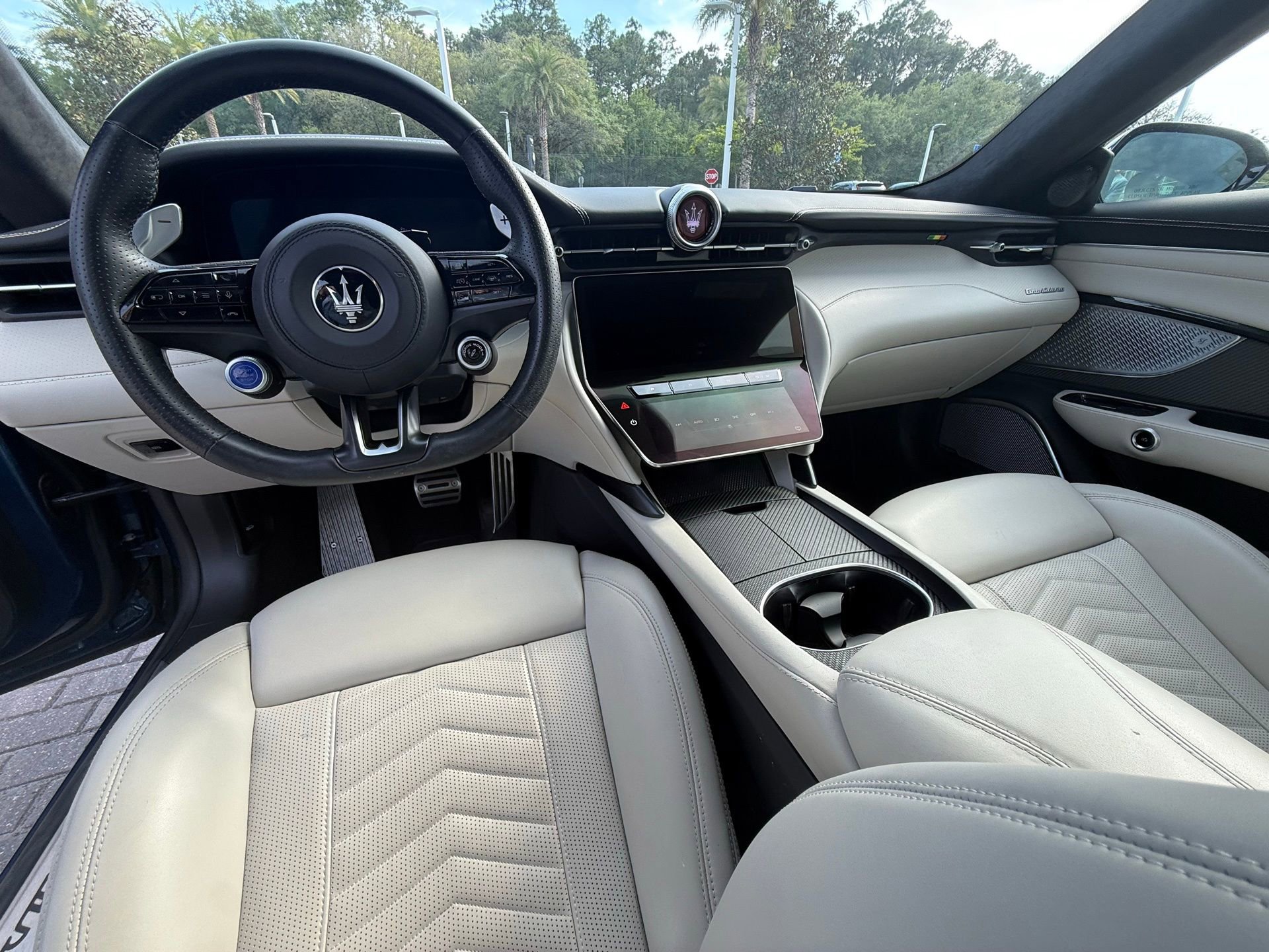 Certified 2024 Maserati GranCabrio Trofeo image 4