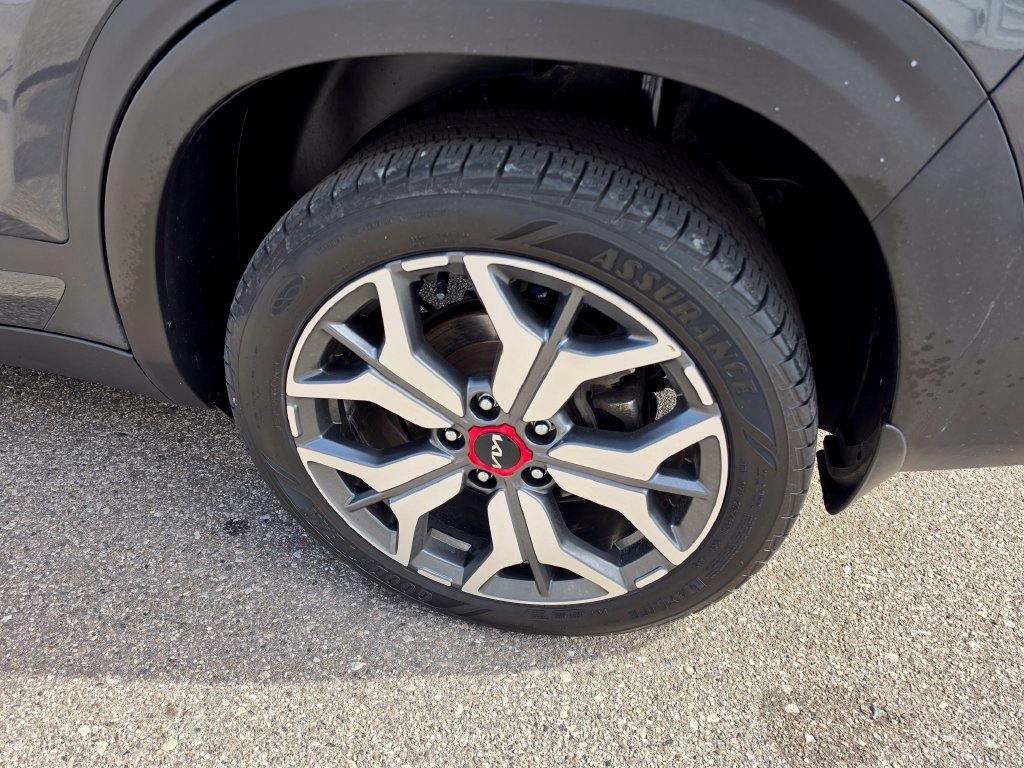 Used 2022 Kia Seltos SX AWD/4WD image 9